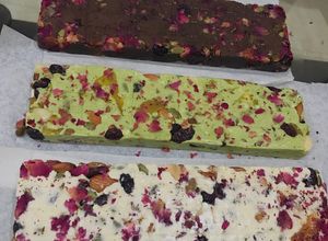 Hình của món Kẹo hạnh phúc/ Kẹo nougat 💖.