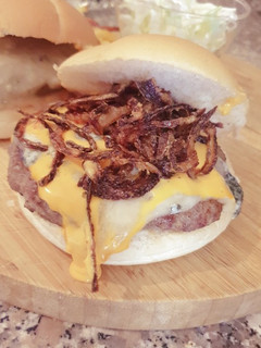 A picture of Cheesy burger.