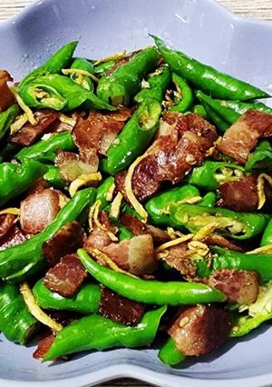 子樂辣椒醬-椒香培根快炒 的食譜成品照片