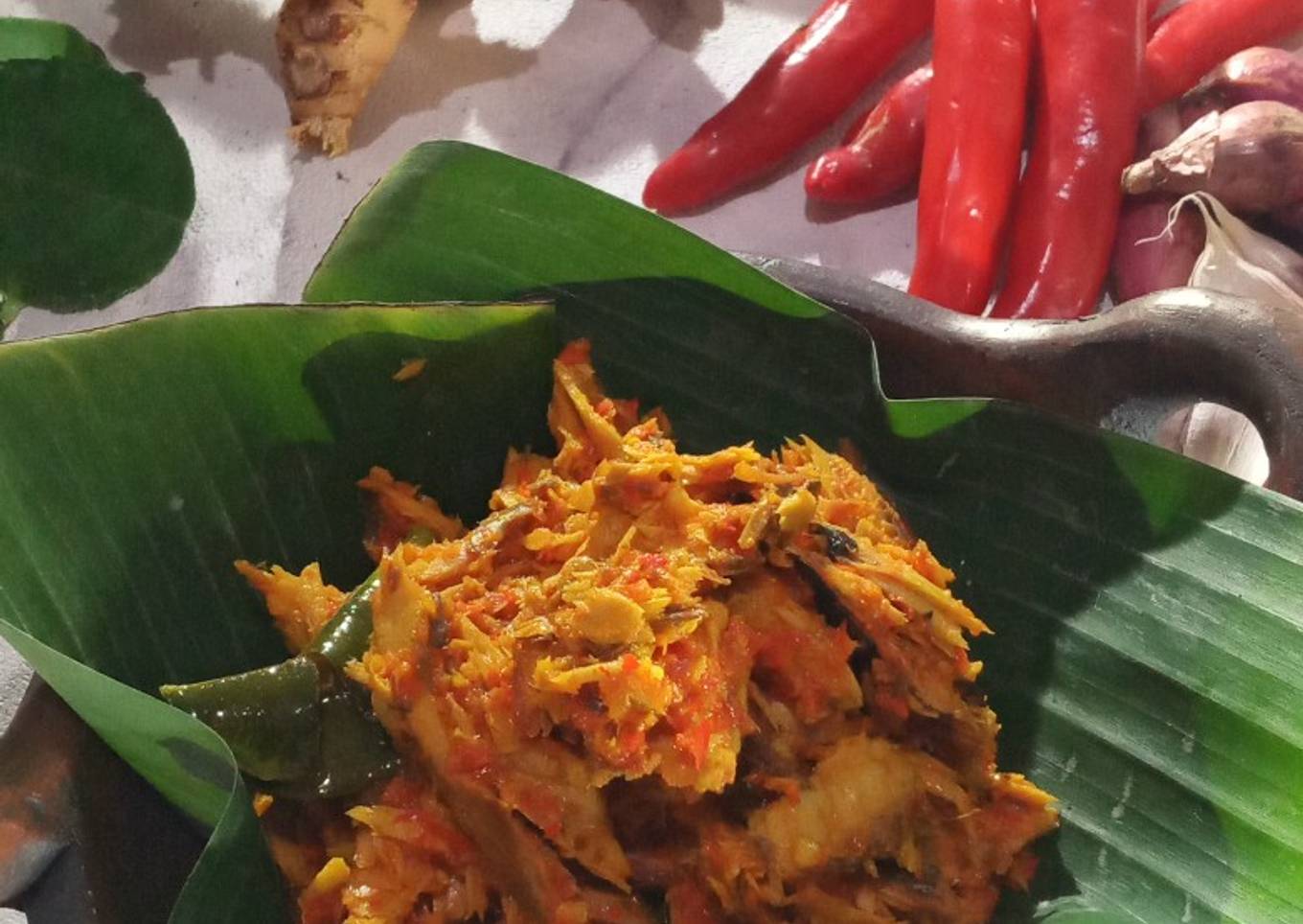 Tongkol suwir