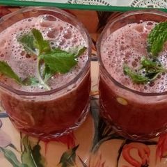 A picture of Watermelon lime mint mojito.