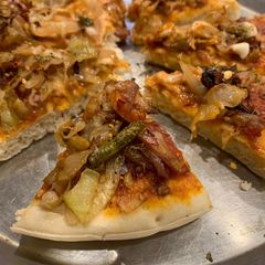 Cheese Veggies Pizza A picture of Cheese Veggies Pizza.