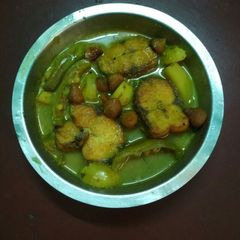 A picture of Fish curry.