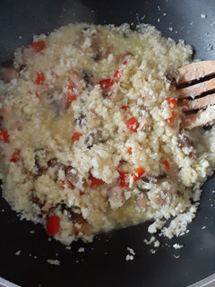 Una foto de Risotto de coliflor con champiñones