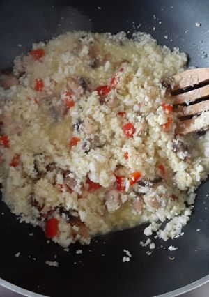 Una foto de Risotto de coliflor con champiñones