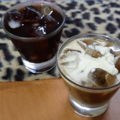 A picture of Thai Iced Coffee.