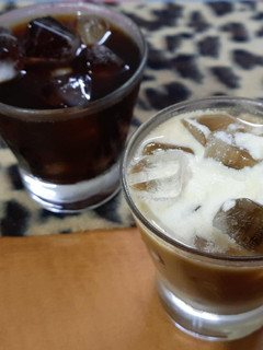 A picture of Thai Iced Coffee.