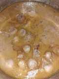 Albóndigas en salsa con champiñones