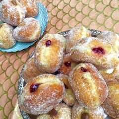 A picture of Cupid Doughnuts.