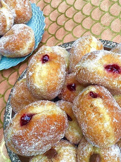 A picture of Cupid Doughnuts.