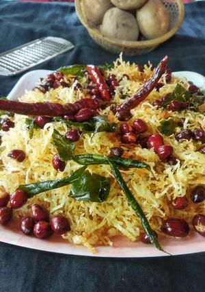 ঝুরি আলু ভাজা (Jhuri aloo bhaja recipe in Bengali) রেসিপির প্রধান ছবি