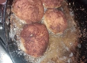 Una foto de Tortitas de papa rellenas de queso Oaxaca