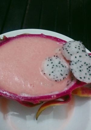 Hình của món Sinh tố dưa hấu thanh long.