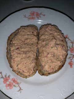 Una foto de Sándwich pijo de atún