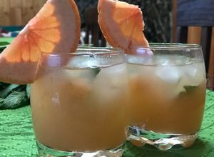Una foto de Pisco pomelo
