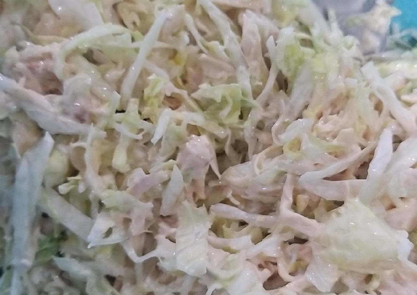 Ensalada de pollo y lechuga