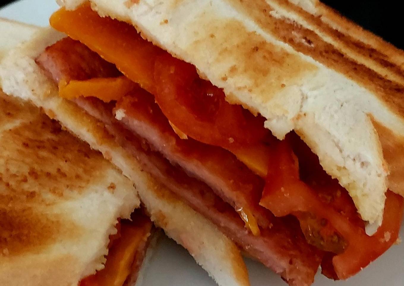 Step-by-Step Guide to Make Ultimate My Cheese & Tomato Grilled Spam
Toastie #2Flavours #Breakfast #Lunch