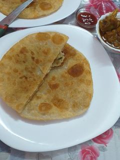 আলুর পরোটা (Aloor paratha recipe in Bbengali) রেসিপির প্রধান ছবি