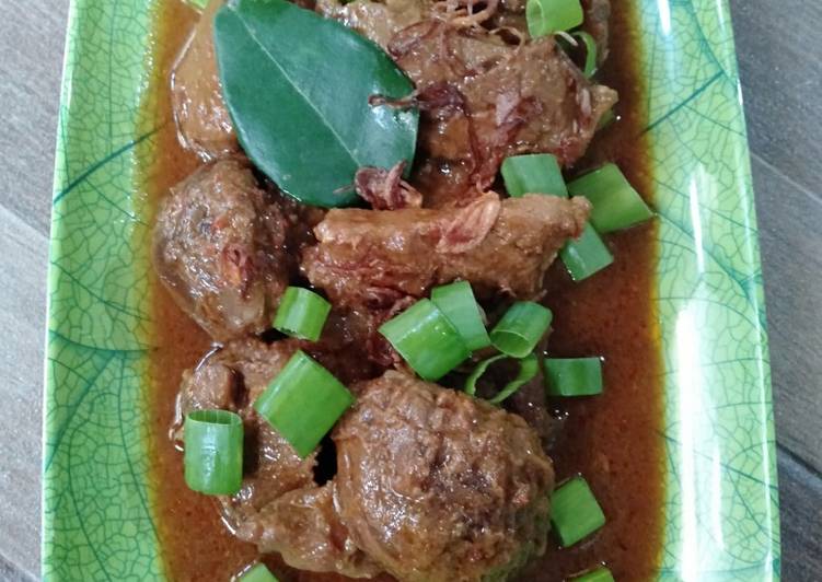 Lapis daging sapi