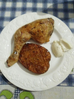 Una foto de Pollo asado con patatas