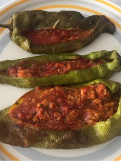 Una foto de Pimientos verdes italianos rellenos