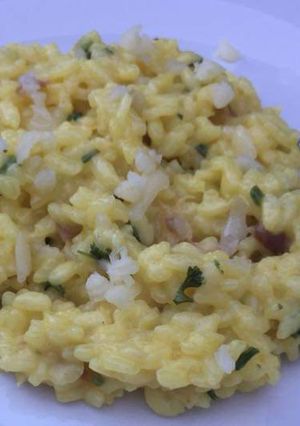 Une photo de Risotto à l'Ossau Iraty,jambon de pays et au safran