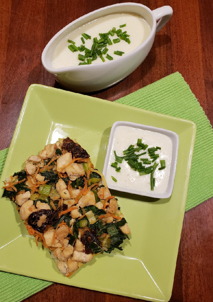 Una foto de Pastel de verduras y pollo📌