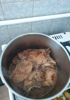 Φωτογραφία της συνταγής Μπριζόλες κρασάτες στην κατσαρόλα