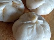 Una foto de dumplings de carne