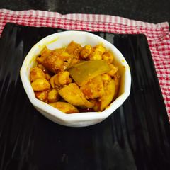 A picture of Mango and Chickpeas pickle.