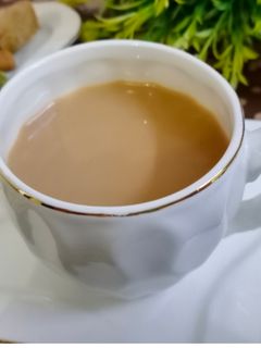 अदरक तुलसी चाय (Adrak tulsi chai Recipe in Hindi) रेसिपी मुख्य फोटो