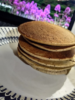Una foto de Panqueques de avena y banana