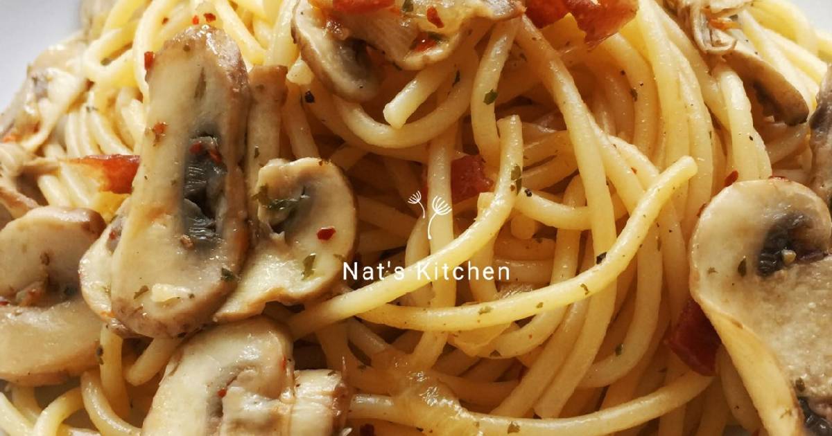 Resep Spaghetti Aglio Olio Jamur oleh Natalia Soelaeman Cookpad
