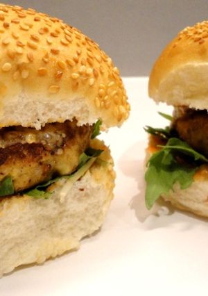 A picture of Chicken Burger.
