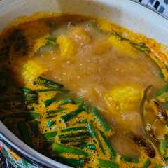 A picture of Sayur Asem.