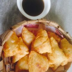 A picture of Mini samosa.