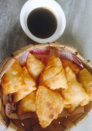 A picture of Mini samosa.