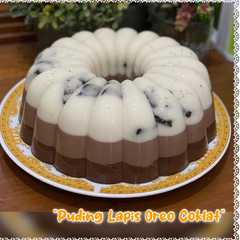 A picture of Puding Lapis Oreo Coklat.