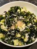 Ensalada de Algas Wakame con Arroz y Pepino