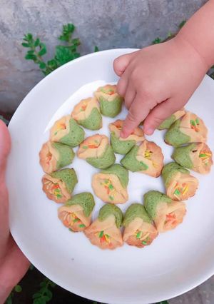 Hình của món Bánh quy bơ hình bông hoa.