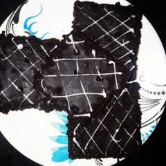 A picture of Eggless Brownie Cake.