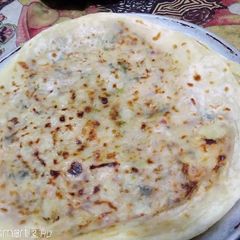 A picture of Aloo bhara paratha.