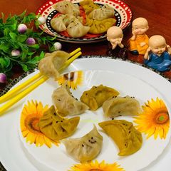 All-purpose flour Veg momos /whole wheat flour paneer momos A picture of All-purpose flour Veg momos /whole wheat flour paneer momos.