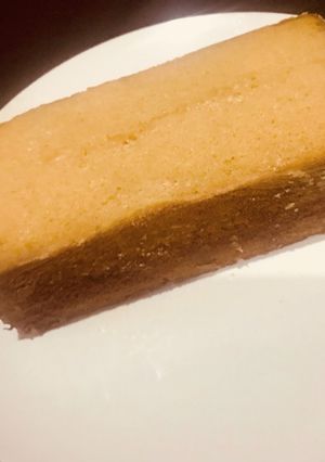 A picture of Fruit cake.