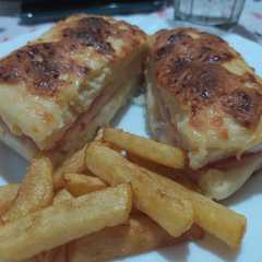 Una foto de Sándwich Croque-Monsieur