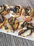 Bruschetta with portobello mushroom