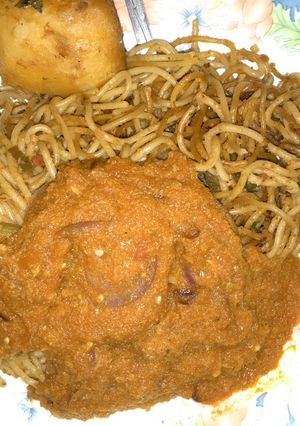 A picture of Fried spaghetti and sauce #recipemarathon.