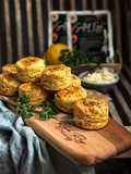 🥮 SMOKED SALMON & SOUR CREAM SCONES