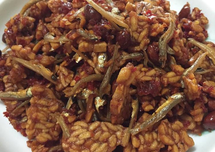 Langkah Mudah untuk Membuat Sambal teri tempe kacang, Bisa Manjain Lidah