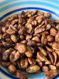 Snack de maní saborizado en freidora sin aceite